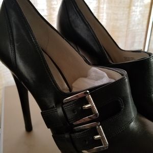 Michael Kors black leather platform Becca Pumps